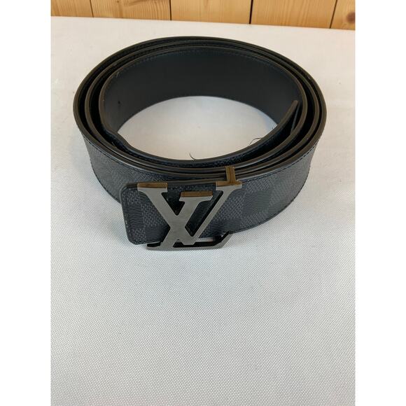 Pre-Owned Louis Vuitton Belt, Black- Size 48, M0213 - Picture 1 of 5